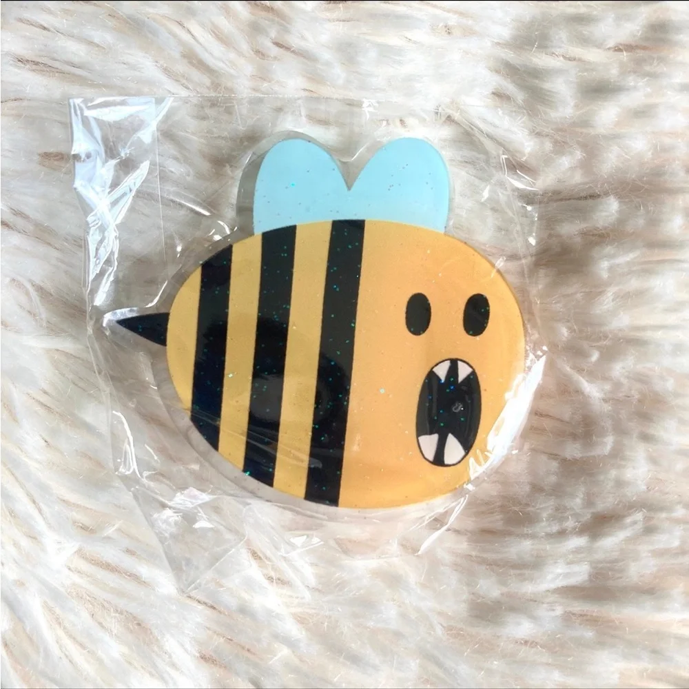 Latched Mama Glitter Boo Bee Phone Grip